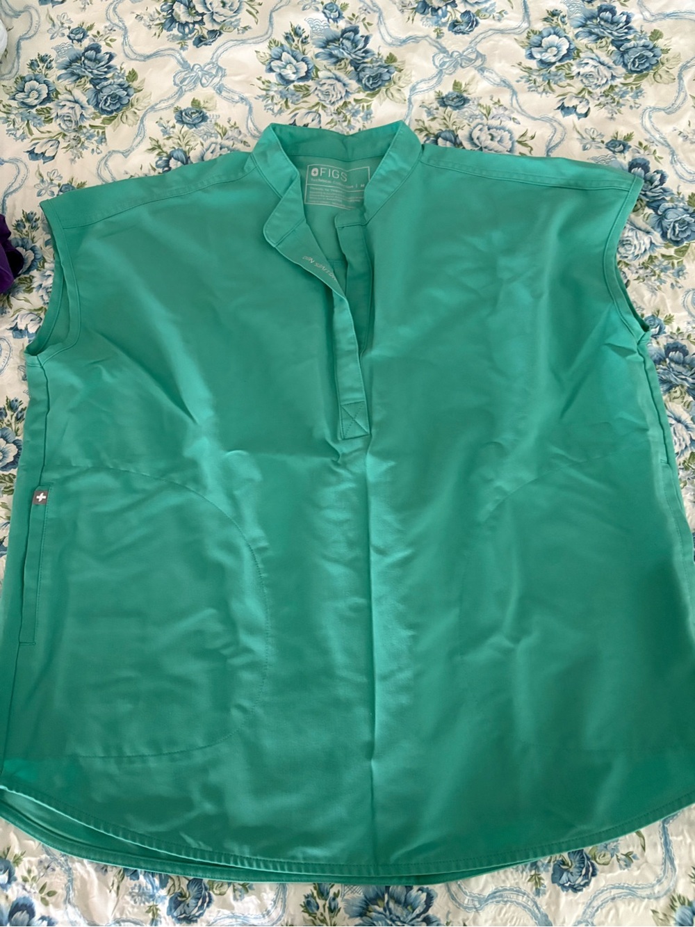 FIGS Surgical Green Sleeveless Medical scrub set